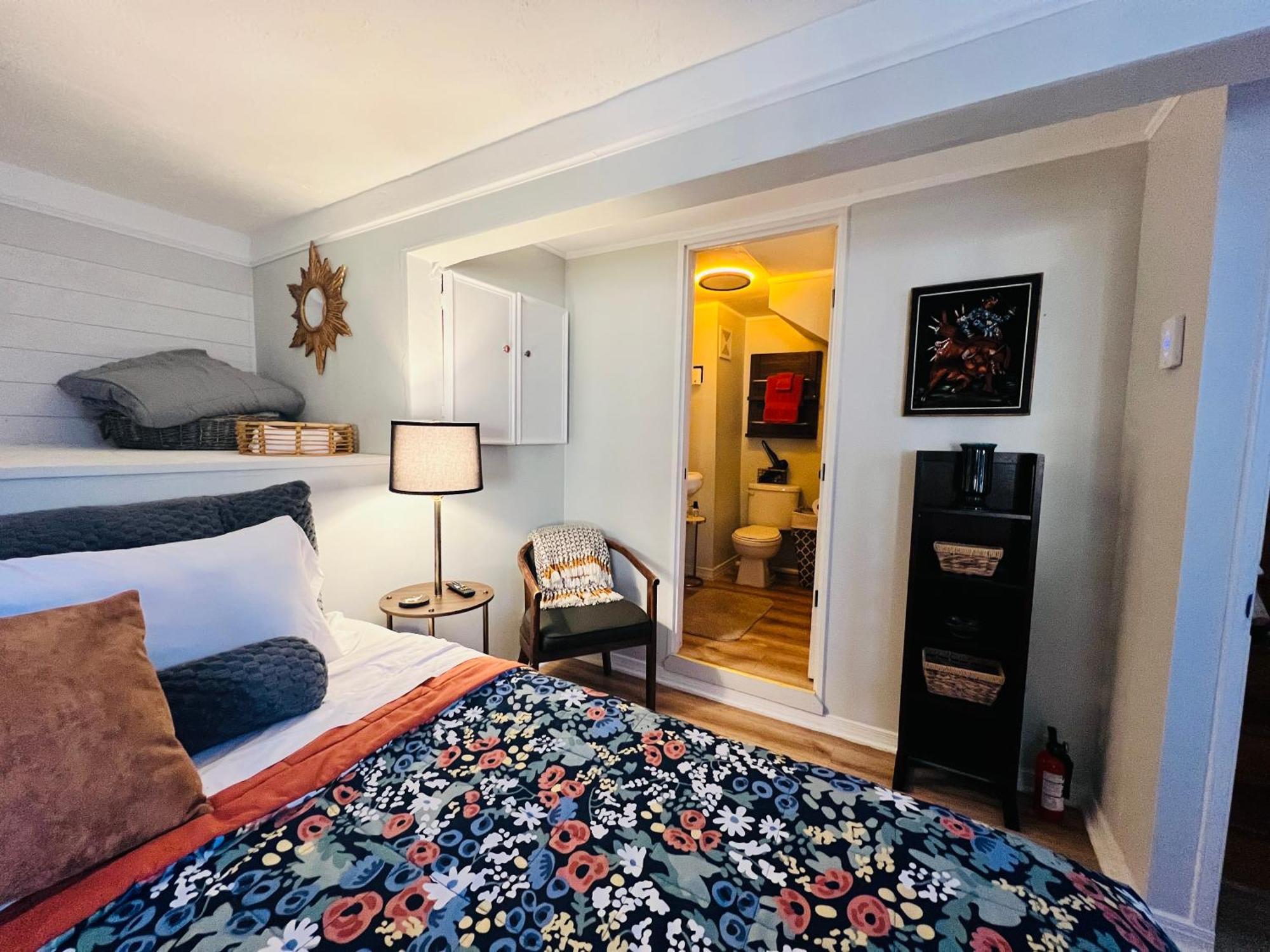 Mountain Lake Retreat - Hot Tub, Lake, Fire Pit, Wineries, Restaurant Harpers Ferry Extérieur photo
